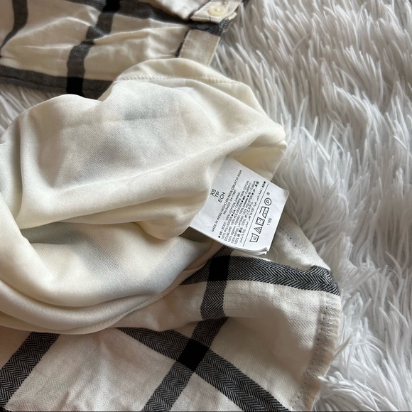 Cream & Black Grid Check Ruched V-Neck Long Sleeve Peasant Dress - Picture 14 of 15